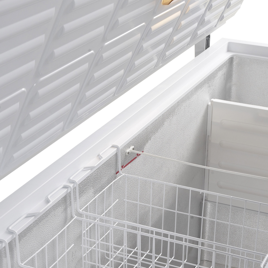 Solid Lid Chest Freezer - GM400